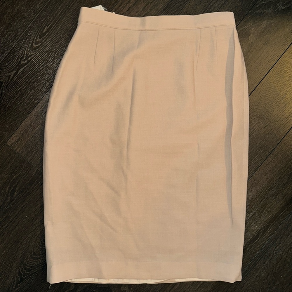 Giorgio Armani elegant beige Pencil Skirt